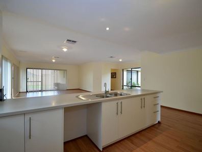 23 Glenview Way, Southern River WA 6110