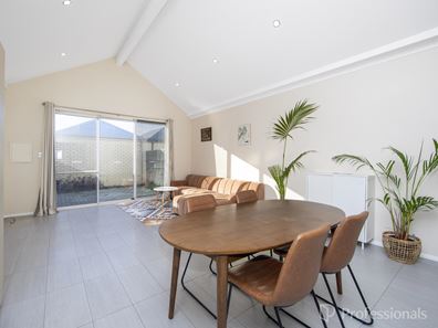42 Delapre Drive, Ellenbrook WA 6069