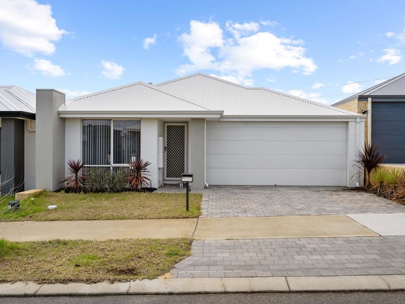 6 Tabley View, Lakelands WA 6180