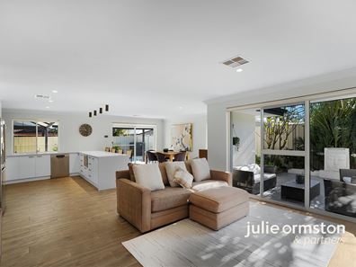19 Richardson Court, Woodvale WA 6026