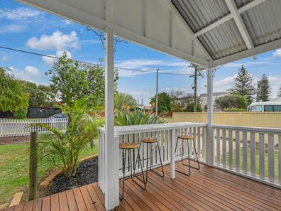 21 Burges Street, Beachlands WA 6530