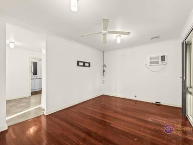 20 Ballina Way (house), Armadale WA 6112