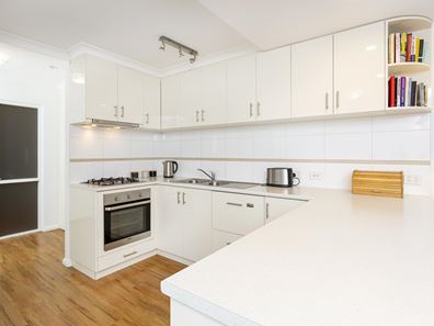 2/2 Manning Terrace, South Perth WA 6151