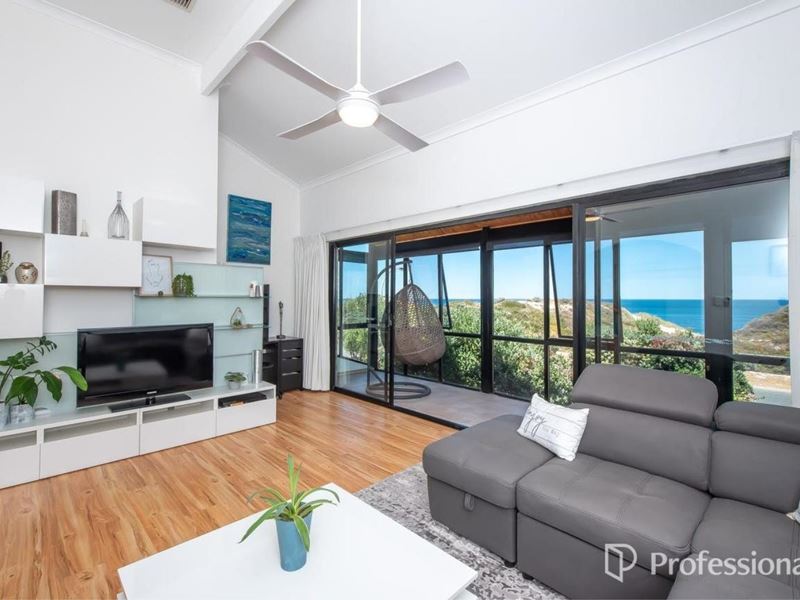 73 Sovereign Drive, Two Rocks WA 6037