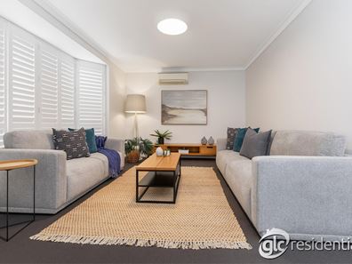 2 Orchard Road, South Lake WA 6164