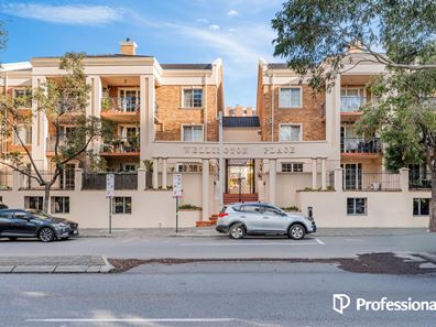 4/125 Wellington Street, East Perth WA 6004