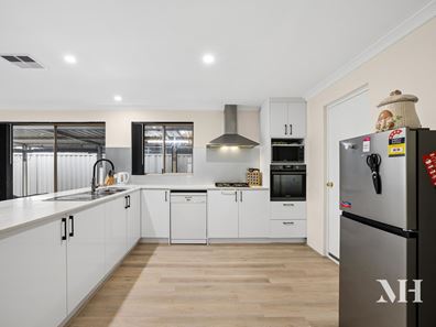 52 Delton Way, Atwell WA 6164
