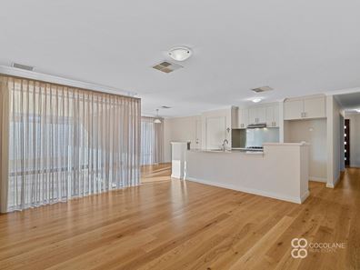 13 Dowerin Circuit, Lakelands WA 6180