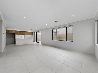 7 Diamond Road, Alkimos WA 6038