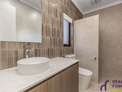 16B Milford Way, Nollamara WA 6061