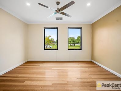 71 Karinga Road, Madora Bay WA 6210