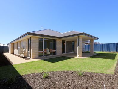 30 Primrose Loop, Byford WA 6122