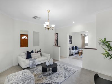 18 Honeymyrtle Turn, Stirling WA 6021
