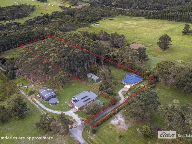 18 Pyungoorup Place, Mckail