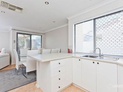 5 Phillips Grove, Innaloo WA 6018