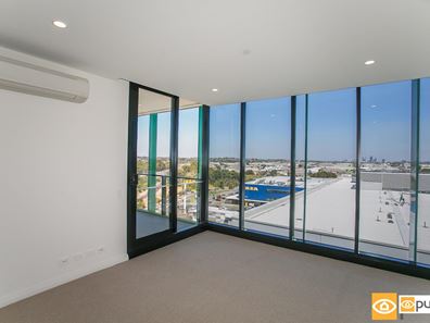 905/8 Tassels Place, Innaloo WA 6018