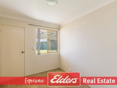 18 Castlerock Avenue, Waikiki WA 6169