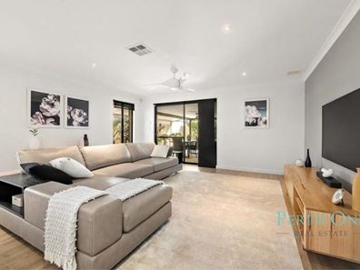 40 Normanby Bend, Success WA 6164