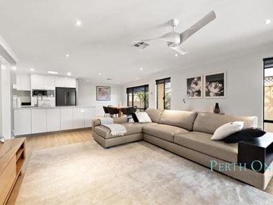 40 Normanby Bend, Success WA 6164