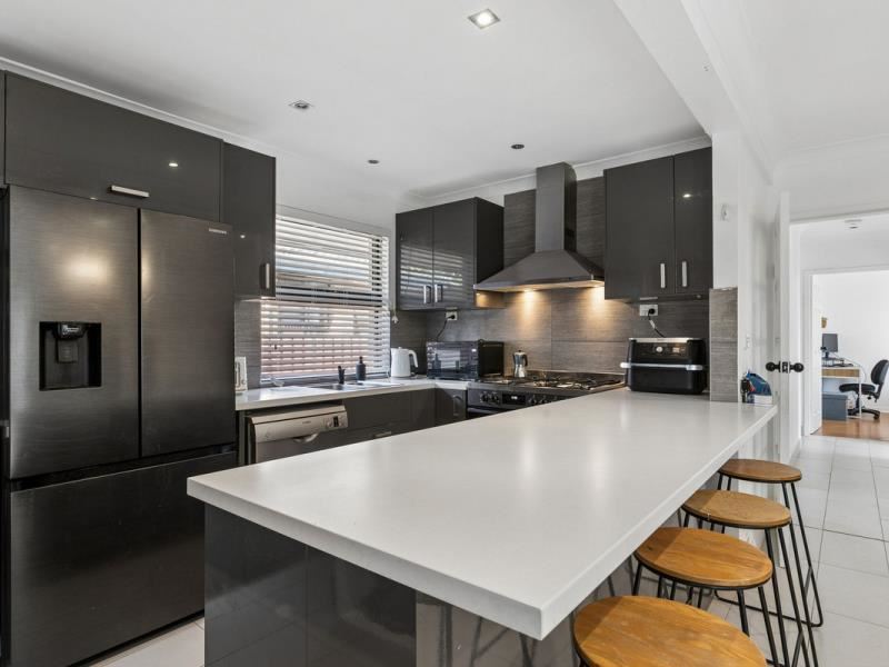 12 Linton Place, Morley WA 6062