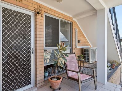 2/27 Filburn Street, Scarborough WA 6019