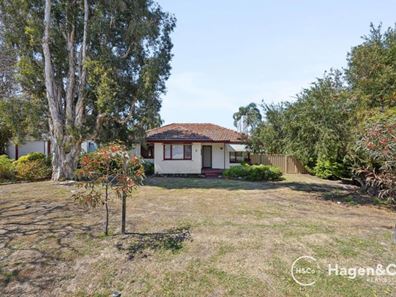 8 Irwin Road, Embleton WA 6062