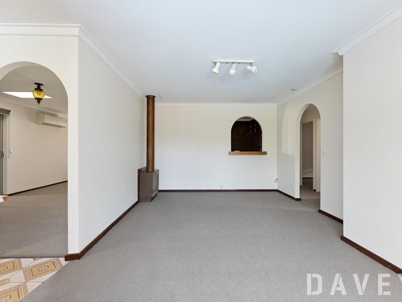 21 Sillmon Way, Duncraig WA 6023