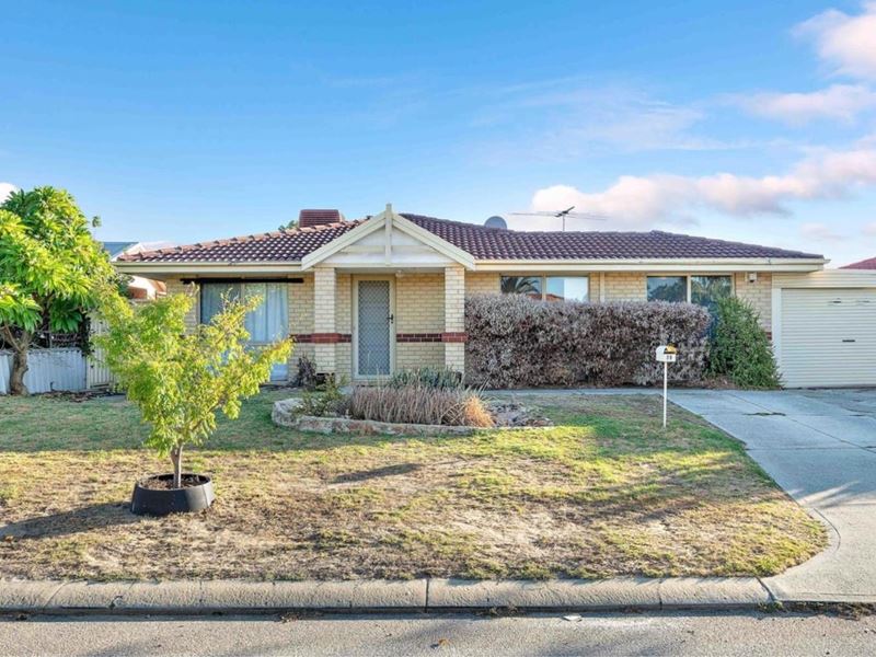 29 Reveley Close, Seville Grove WA 6112