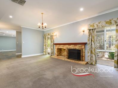 740 Summit Road, Mundaring WA 6073