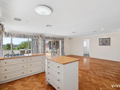 28 Sulman Avenue, Salter Point WA 6152