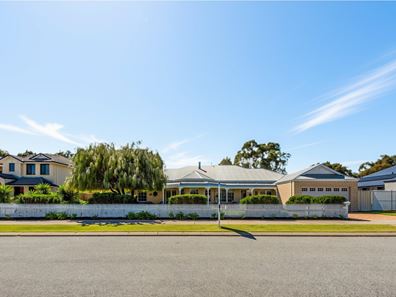 61 Miltona Drive, Secret Harbour WA 6173