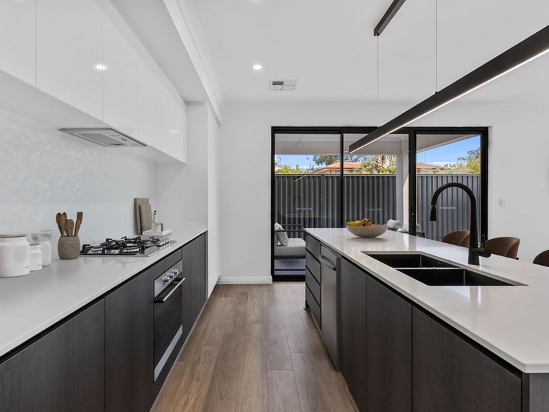 1-4/5 Rowland Place, Hamilton Hill WA 6163