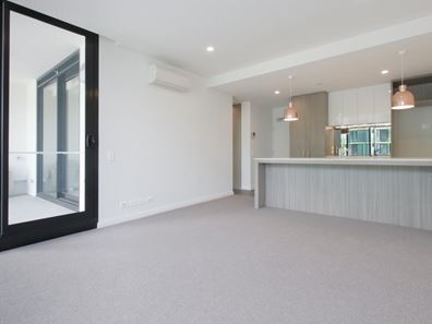 310/8 Tassels Place, Innaloo WA 6018