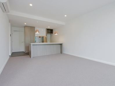 310/8 Tassels Place, Innaloo WA 6018