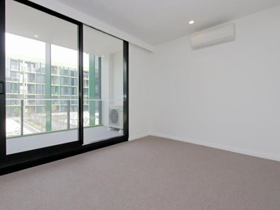 310/8 Tassels Place, Innaloo WA 6018