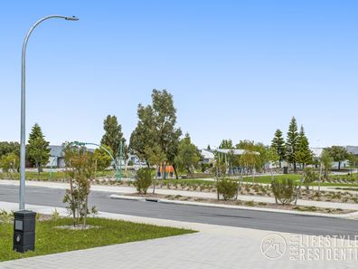 40 Lunarossa Drive, Two Rocks WA 6037