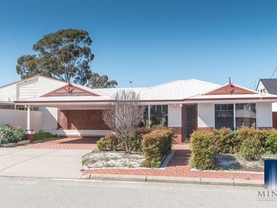 9a Parklands Square, Riverton WA 6148