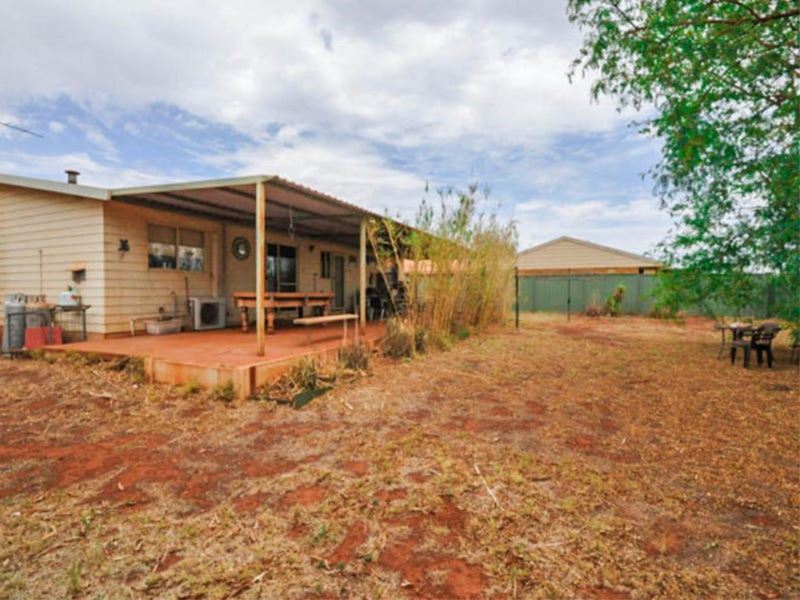 13 Armstrong Way, Newman