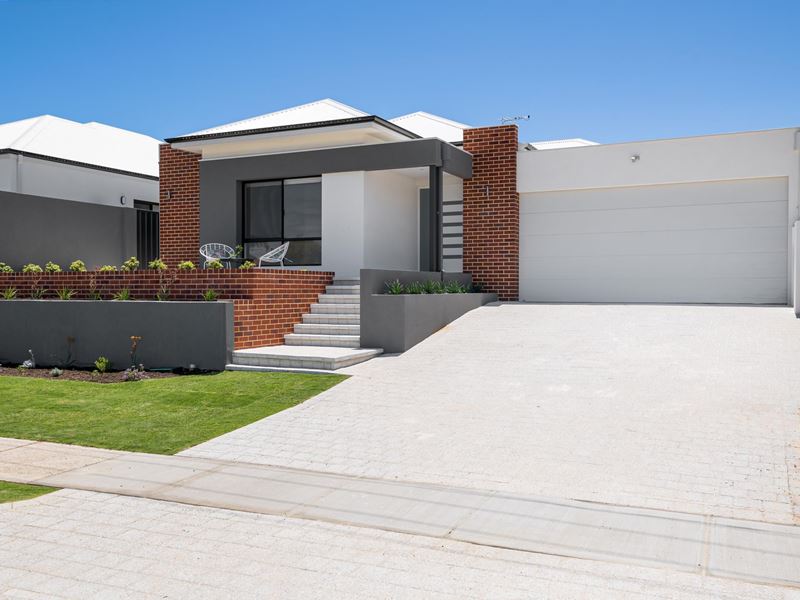 2 Hurley Way, Hillarys WA 6025