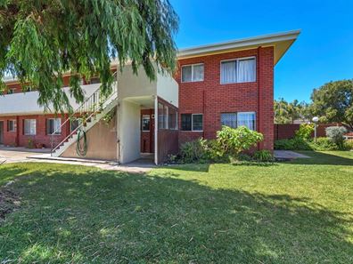 5/4 Minchinson Street, Shoalwater WA 6169