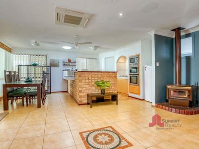 10 Partington Crescent, Binningup WA 6233