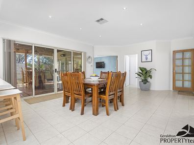 16 Wave Crest Circle, Drummond Cove WA 6532