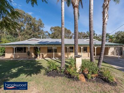 6 Turf Court, Greenmount WA 6056