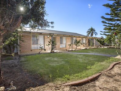 4 Mugana Crescent, Waggrakine WA 6530