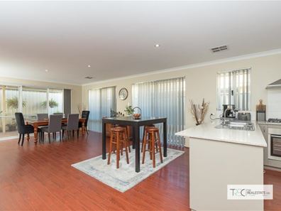 192 Badgerup Avenue, Lakelands WA 6180