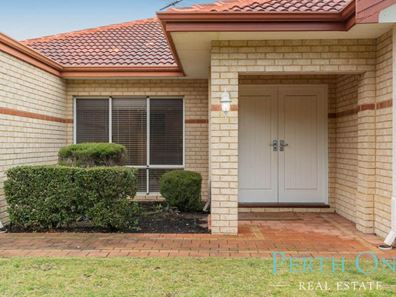 21 Charnley Bend, Success WA 6164