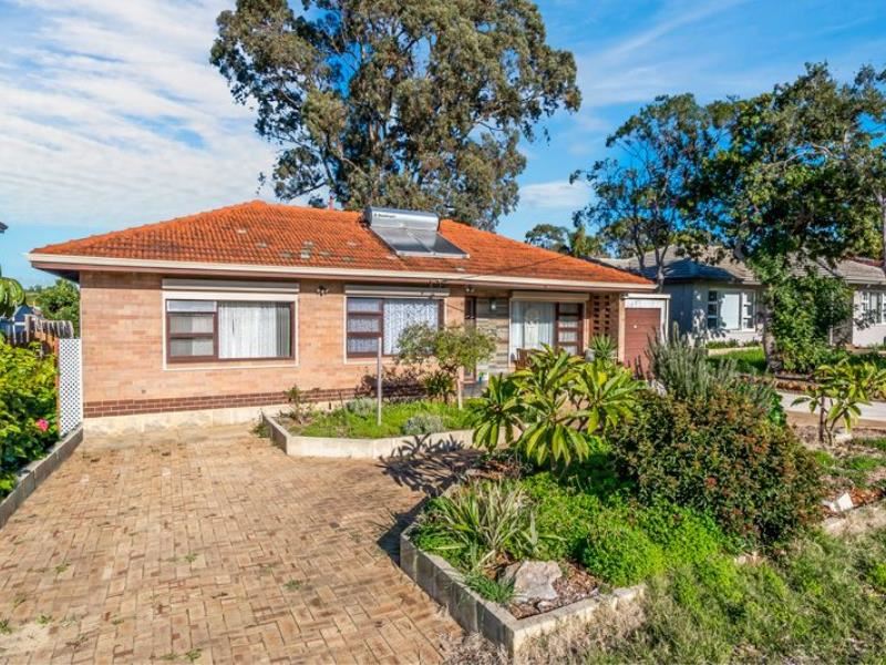 12 Leghorn Road, Orelia WA 6167