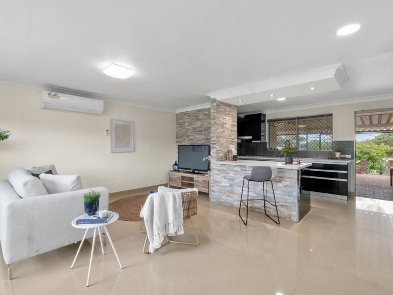 59 Vanessa Way, Swan View