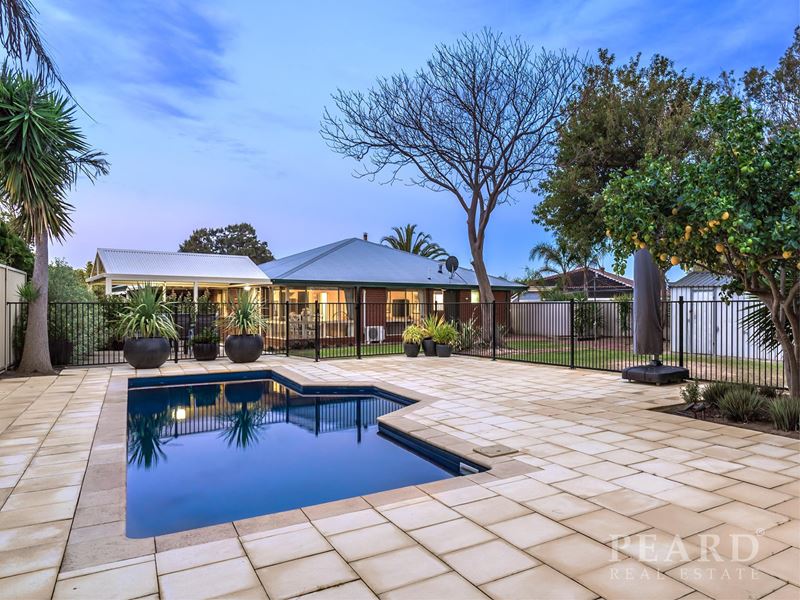 7 Deanna Court, Cooloongup WA 6168