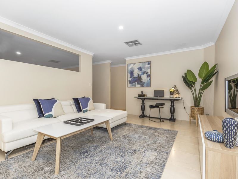 4 Oakpark Green, Clarkson WA 6030